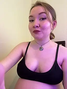 Amalie Smith online show from 05/24/26, 08:41