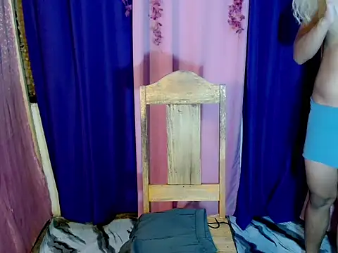 Snapshot of lustfull_glacy chatting on 03/03/26, 06:47 lustfull glacy online show from 03/03/26, 06:47