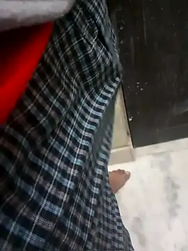 Snapshot of HolaPeeps chatting on 10/01/25, 07:31 HolaPeeps online show from 10/01/25, 07:31