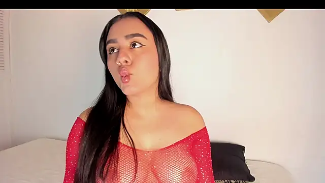 CharlottePetitte online show from 11/24/25, 08:30