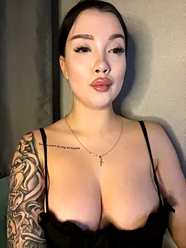 kiss Lissa online show from 12/22/25, 02:14