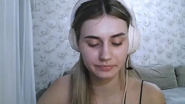 Snapshot of JerrieLoosle chatting on 10/02/25, 04:36 JerrieLoosle online show from 10/02/25, 04:36