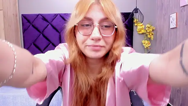 ChloeCampbell03 online show from 10/29/25, 02:19