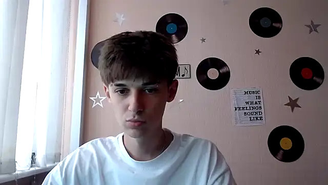 Snapshot of Hoot_Dude_ chatting on 10/02/25, 12:12 Hoot Dude  online show from 10/02/25, 12:12