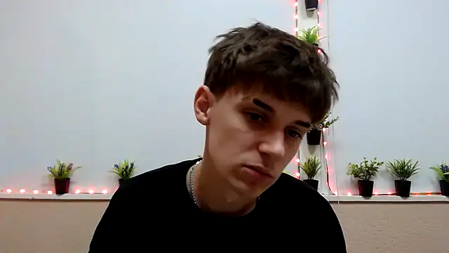 Snapshot of Hoot_Dude_ chatting on 10/27/25, 02:21 Hoot Dude  online show from 10/27/25, 02:21