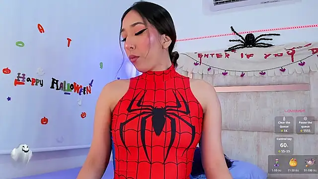 Snapshot of emily__walker chatting on 10/30/25, 03:08 emily walker online show from 10/30/25, 03:08