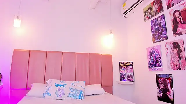 Snapshot of emily__walker chatting on 03/02/26, 04:25 emily walker online show from 03/02/26, 04:25