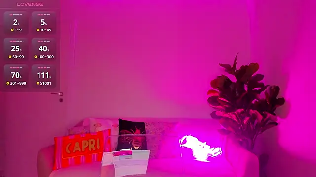 TiaBelle online show from 11/08/25, 06:18