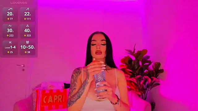 TiaBelle online show from 11/10/25, 06:07