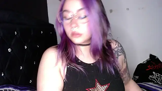 Iluromi online show from 11/17/25, 02:17