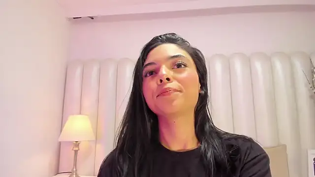 AriaBelles online show from 11/12/25, 12:05