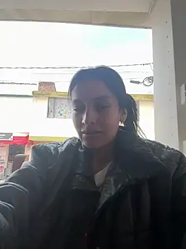 Snapshot of EmmaValmor chatting on 06/02/26, 05:48 EmmaValmor online show from 06/02/26, 05:48