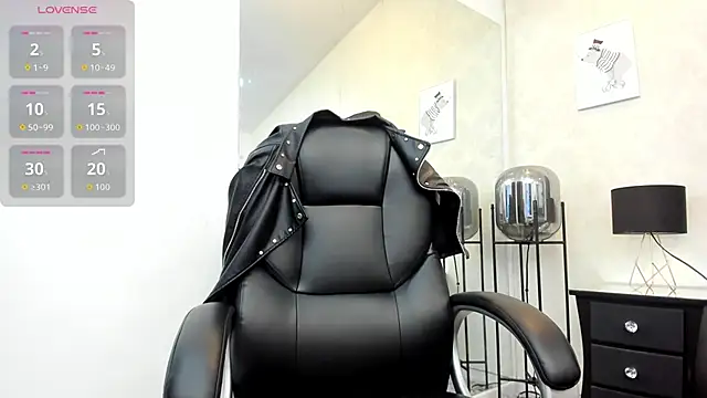 alana johnson 0 online show from 06/06/26, 12:43
