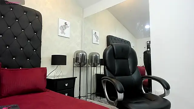 alana johnson 0 online show from 06/14/26, 12:29