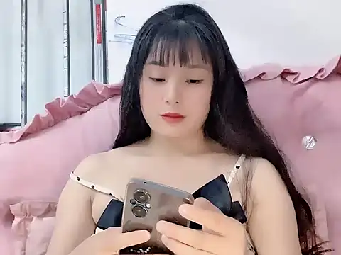 Lie liee online show from 06/25/26, 01:59