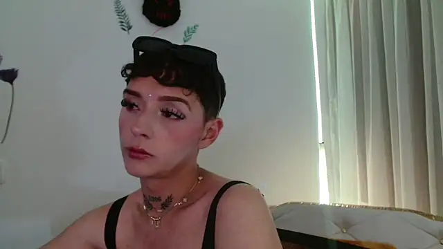 Snapshot of David_Fox01 chatting on 09/30/25, 03:11 David Fox01 online show from 09/30/25, 03:11