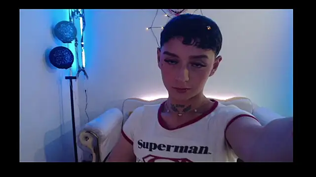 Snapshot of David_Fox01 chatting on 10/20/25, 03:29 David Fox01 online show from 10/20/25, 03:29