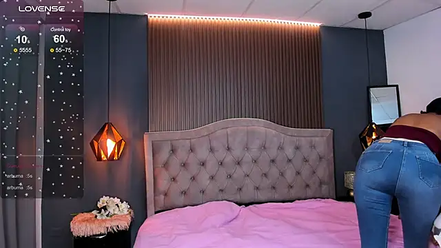 Tiffany  charm  online show from 11/16/25, 03:12