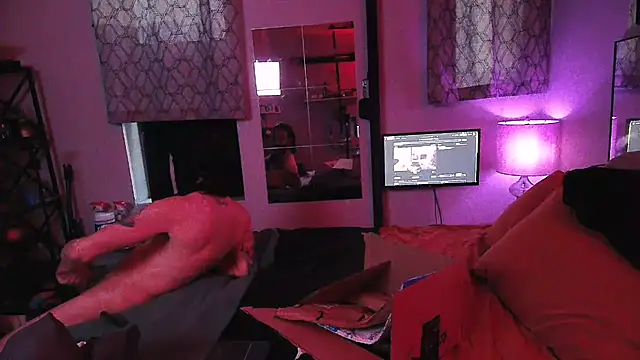 Snapshot of hungbot chatting on 10/25/25, 09:31 hungbot online show from 10/25/25, 09:31