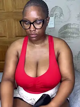 Snapshot of Bellabootie chatting on 06/08/26, 04:35 Bellabootie online show from 06/08/26, 04:35