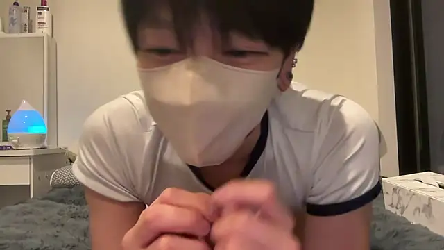 Snapshot of tora3220 chatting on 02/12/26, 01:17 tora3220 online show from 02/12/26, 01:17