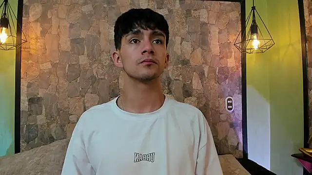 Snapshot of Axel_Draven chatting on 11/06/25, 11:00 Axel Draven online show from 11/06/25, 11:00