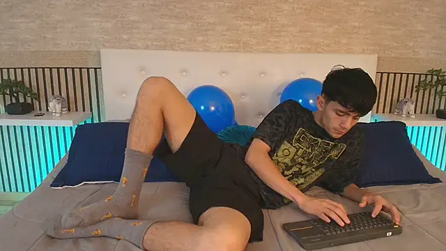 Snapshot of Axel_Draven chatting on 11/07/25, 11:32 Axel Draven online show from 11/07/25, 11:32