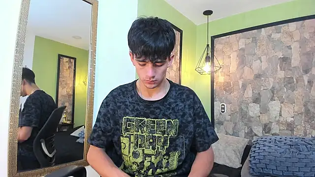 Snapshot of Axel_Draven chatting on 11/17/25, 11:27 Axel Draven online show from 11/17/25, 11:27