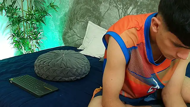 Snapshot of Axel_Draven chatting on 11/25/25, 11:21 Axel Draven online show from 11/25/25, 11:21