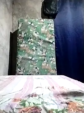 Snapshot of Ella_marie14 chatting on 03/03/26, 05:57 Ella marie14 online show from 03/03/26, 05:57