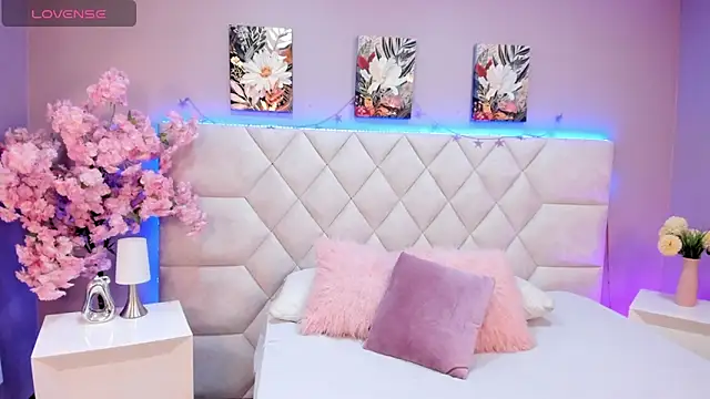 Charlotte hall  online show from 03/03/26, 03:23