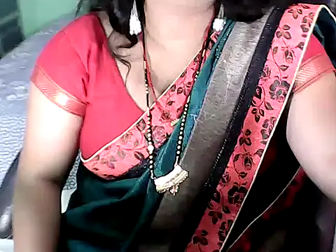 BABITA KUMARII online show from 11/18/25, 05:06