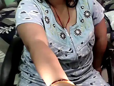 BABITA KUMARII online show from 04/30/26, 08:57
