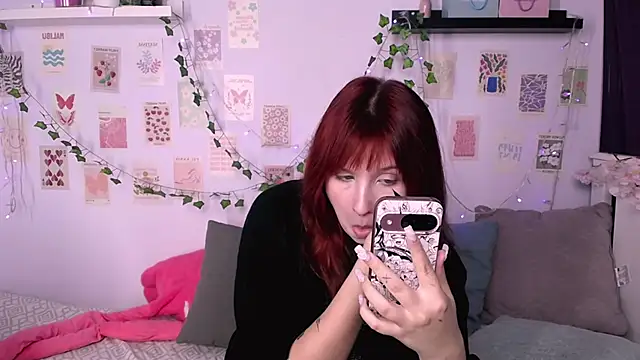 Snapshot of Mary_Lanee chatting on 10/03/25, 07:49 Mary Lanee online show from 10/03/25, 07:49
