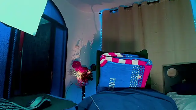 Snapshot of LucasGaeel chatting on 11/08/25, 12:55 LucasGaeel online show from 11/08/25, 12:55