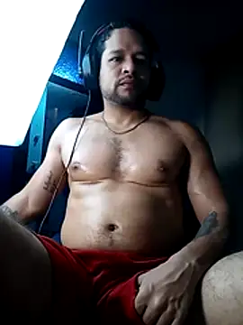 Snapshot of LucasGaeel chatting on 11/29/25, 09:56 LucasGaeel online show from 11/29/25, 09:56