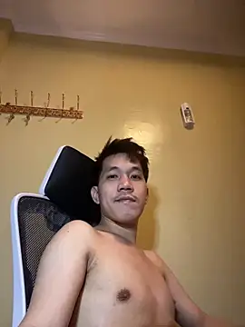asian guy 69 online show from 12/17/25, 02:01