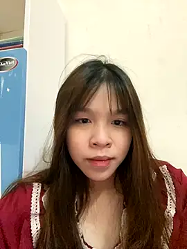 Snapshot of Hanaa07_ chatting on 10/18/25, 12:35 Hanaa07 online show from 10/18/25, 12:35