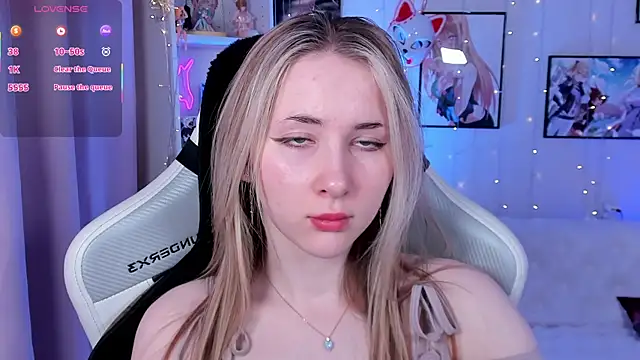 Snapshot of LiraKink chatting on 01/19/26, 03:21 LiraKink online show from 01/19/26, 03:21