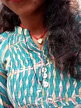 Snapshot of Cuty_nensi chatting on 11/18/25, 10:52 Cuty nensi online show from 11/18/25, 10:52