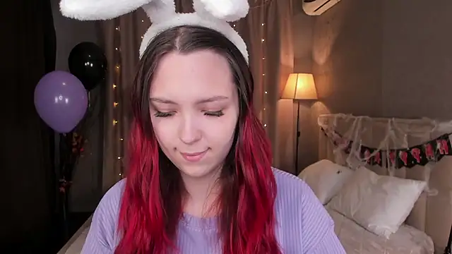 Monica  Queen online show from 10/24/25, 04:53