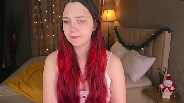 Monica  Queen online show from 12/15/25, 12:04