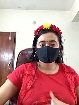 Love Queen11 online show from 04/08/26, 08:25