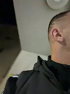 Snapshot of sexyman1936 chatting on 02/24/26, 05:33 sexyman1936 online show from 02/24/26, 05:33