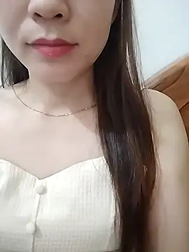 Snapshot of Girl_Shy2000 chatting on 09/30/25, 10:59 Girl Shy2000 online show from 09/30/25, 10:59