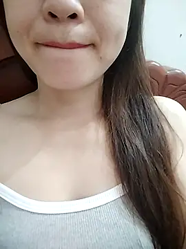 Snapshot of Girl_Shy2000 chatting on 10/24/25, 10:50 Girl Shy2000 online show from 10/24/25, 10:50