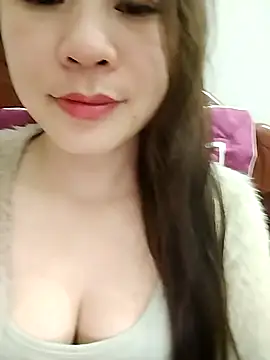 Snapshot of Girl_Shy2000 chatting on 12/02/25, 06:47 Girl Shy2000 online show from 12/02/25, 06:47