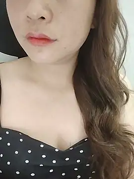 Girl Shy2000 online show from 05/25/26, 08:53