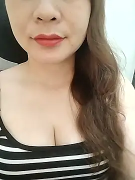 Girl Shy2000 online show from 06/17/26, 03:20