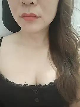 Girl Shy2000 online show from 06/25/26, 09:41